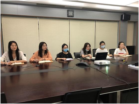 行政部開(kāi)展快遞業(yè)務(wù)培訓(xùn)學(xué)習(xí)分享會(huì)