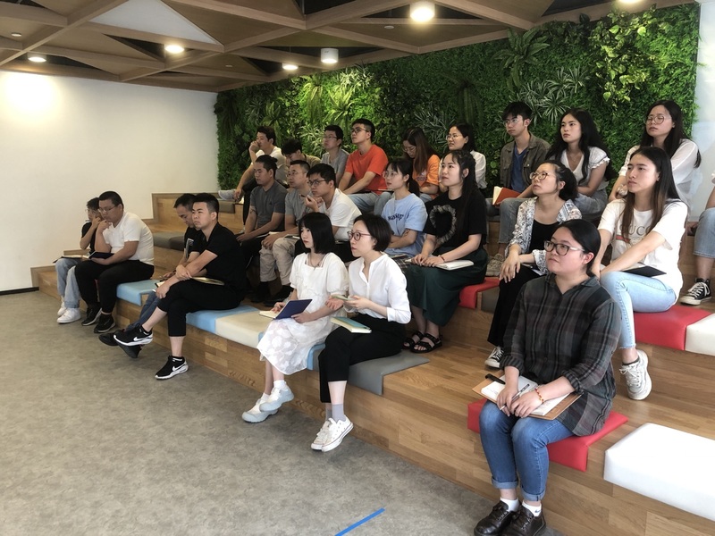 風(fēng)控審計(jì)部與優(yōu)勝業(yè)務(wù)一部開展溝通交流會(huì)