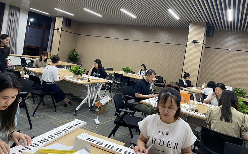 愛(ài)樂(lè)社折疊鋼琴課程開(kāi)課啦